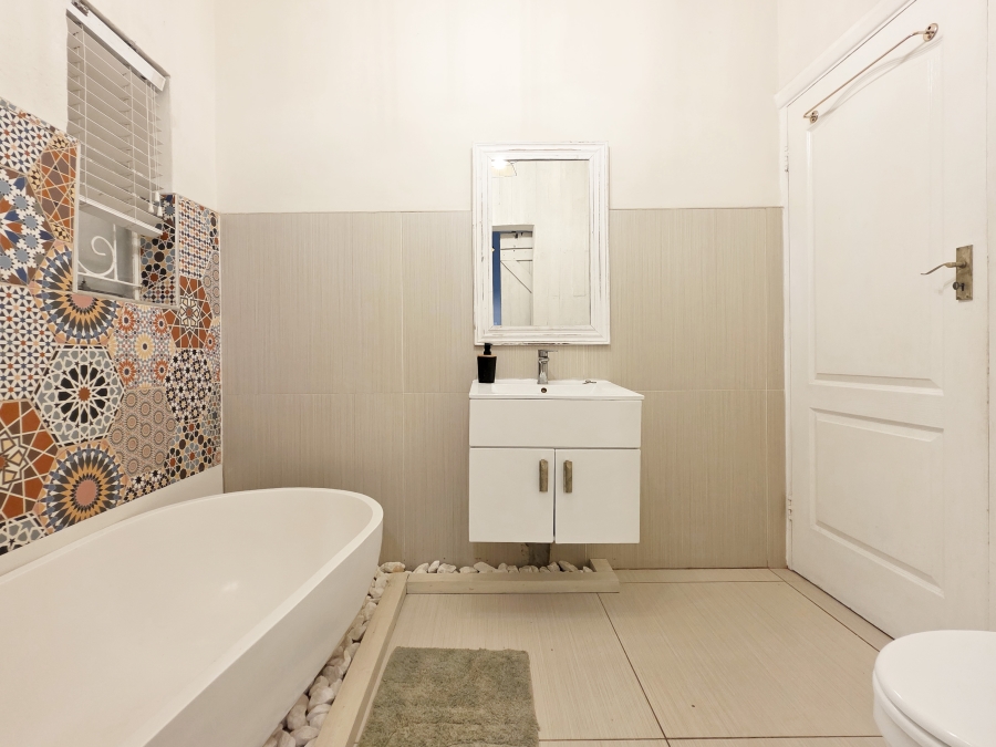 12 Bedroom Property for Sale in Camps Bay Western Cape